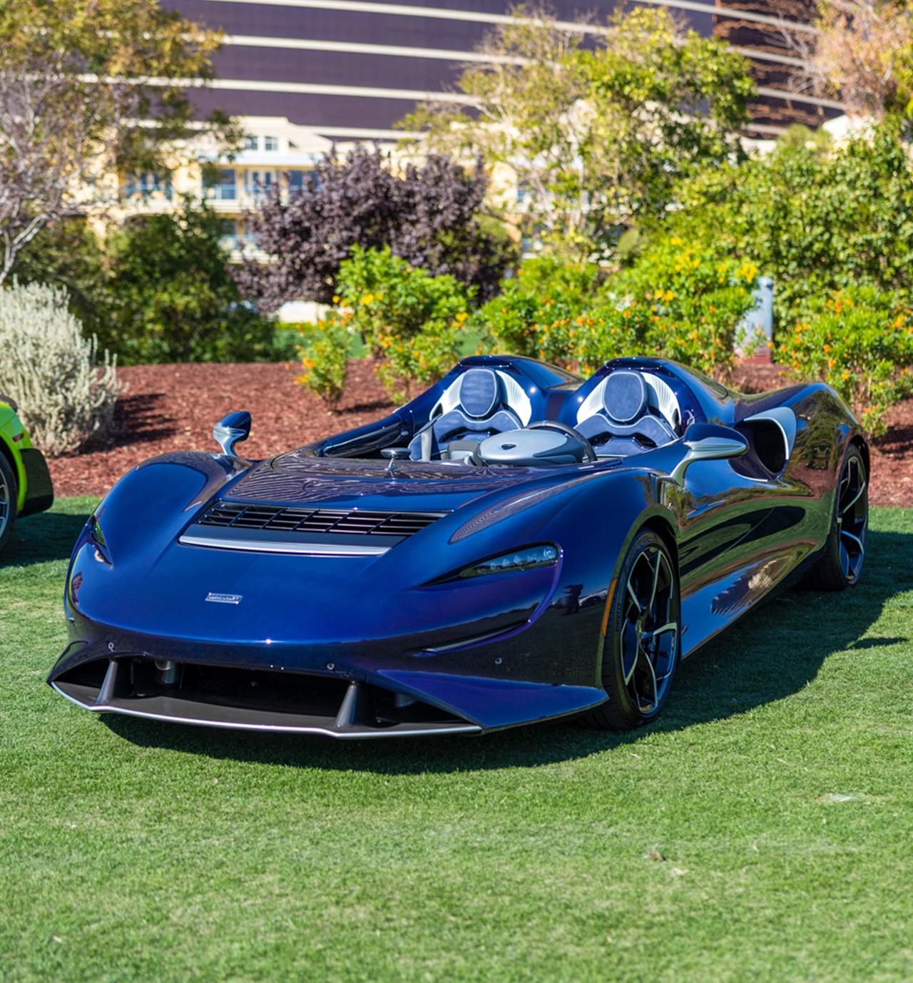 Hypercars and Supercars